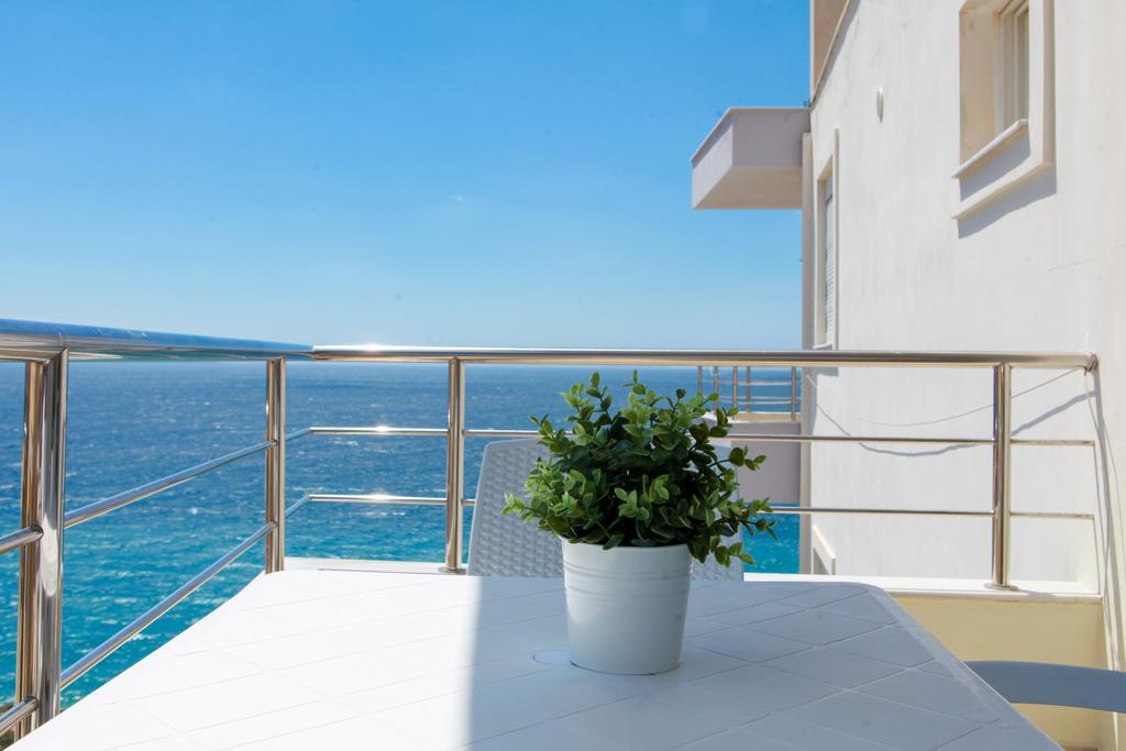 Blue Sea Apartments Saranda Kültér fotó