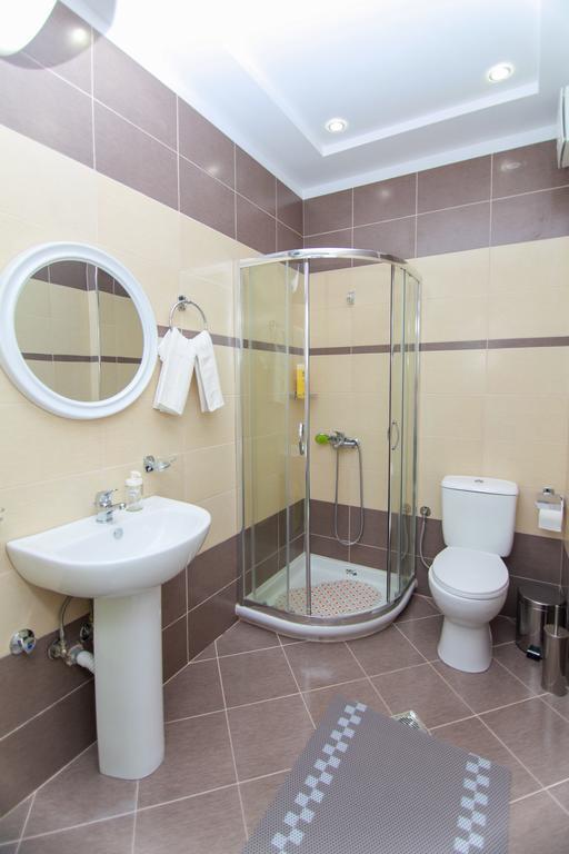Blue Sea Apartments Saranda Kültér fotó